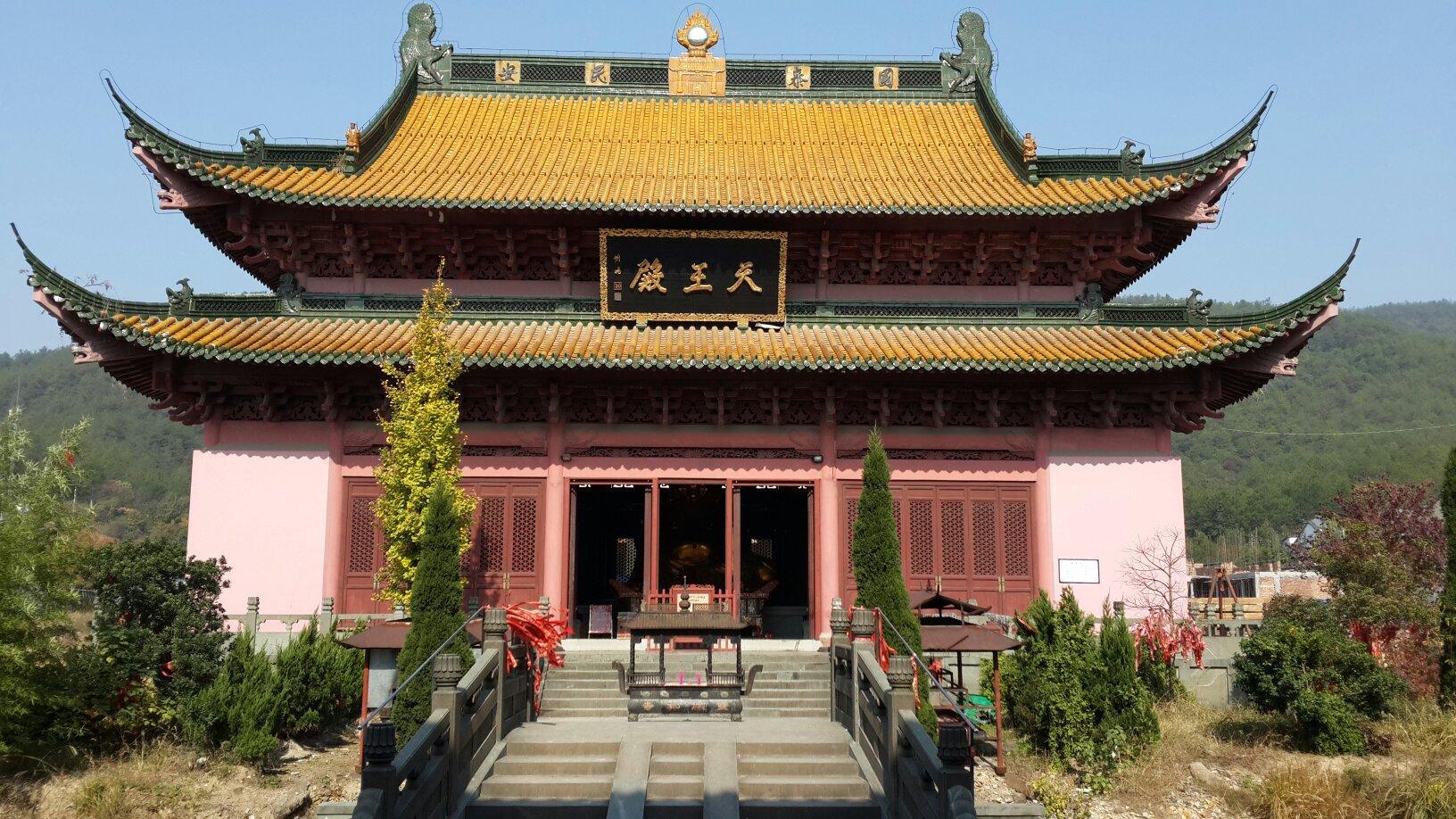 The Shuanglin Temple