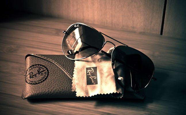 package-of-sunglasses