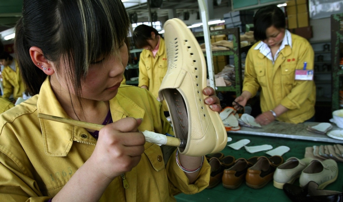 Chinese shoes factory