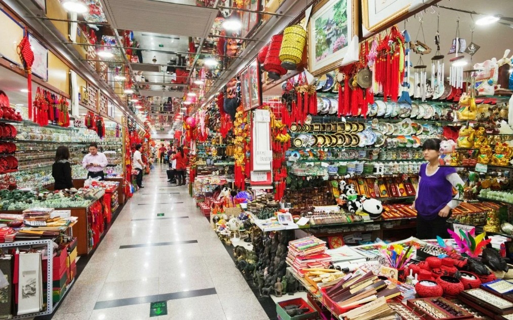 Navigating China's Wholesale Bag Market: A Comprehensive Guide