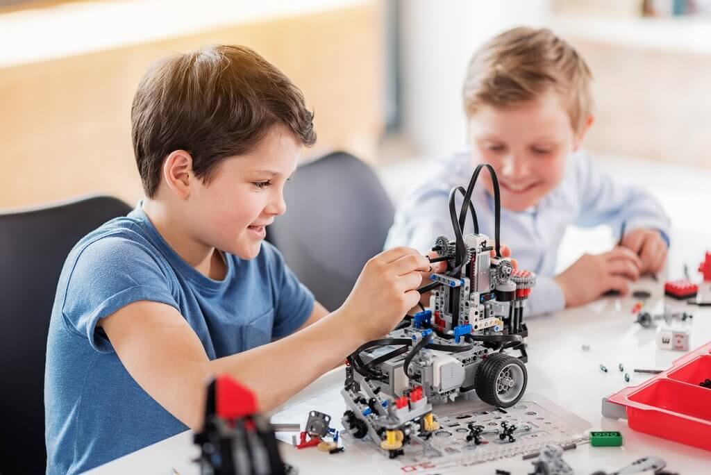 The Top 25 DIY Toys Your Kids Will Love to Play with in 2024. - EJET ...